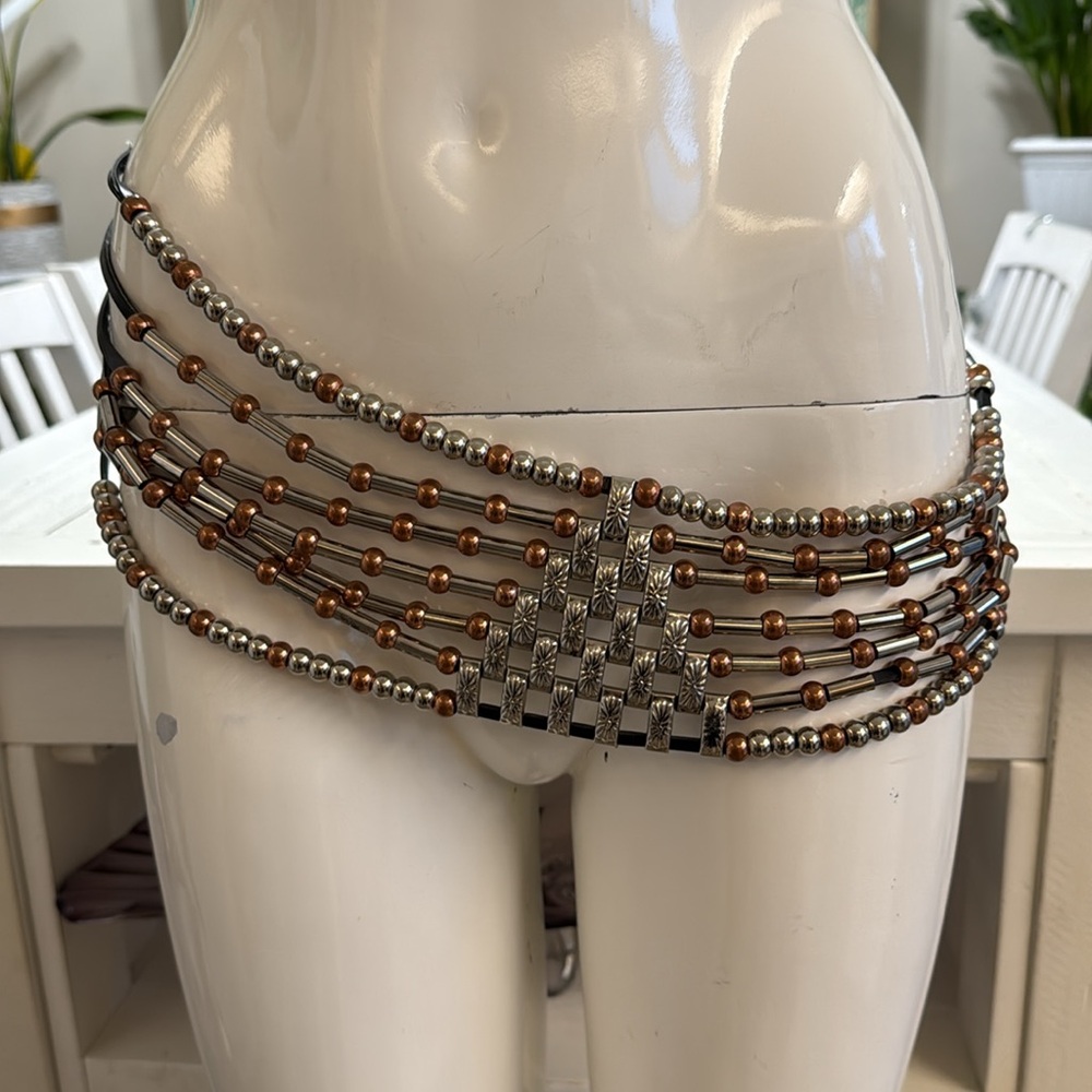 Vintage Braided Chrome Cord Rope Medallion belt Black, Brass Silver 29“ M